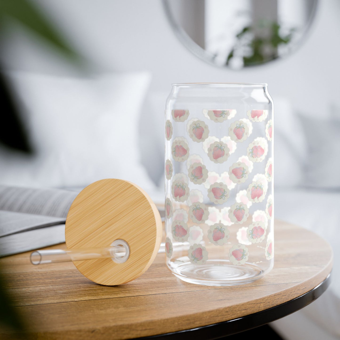Flared Strawberries Sipper Glass, 16oz